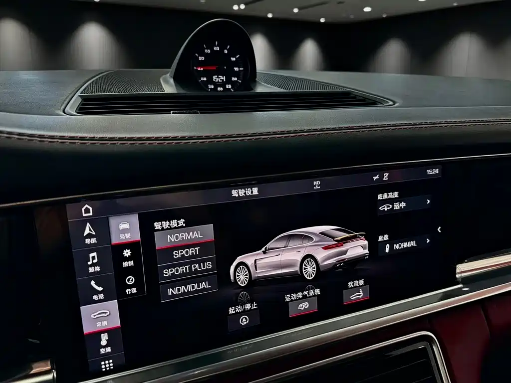 Porsche Panamera — миниатюра 5