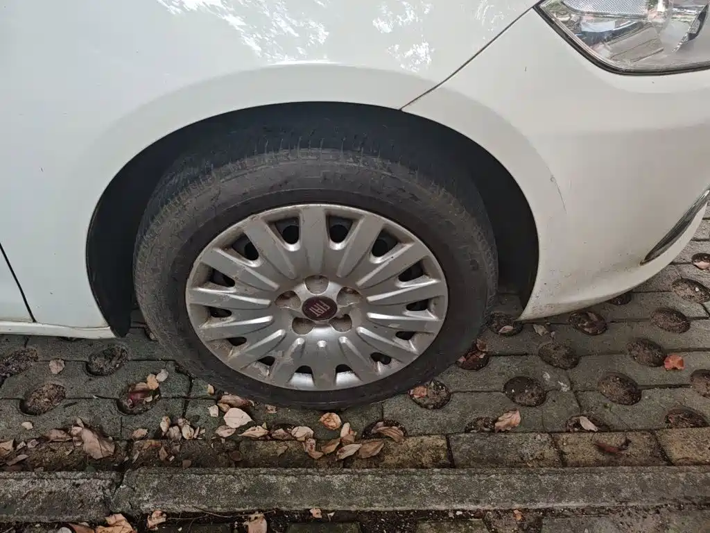 Fiat Viaggio — миниатюра 10