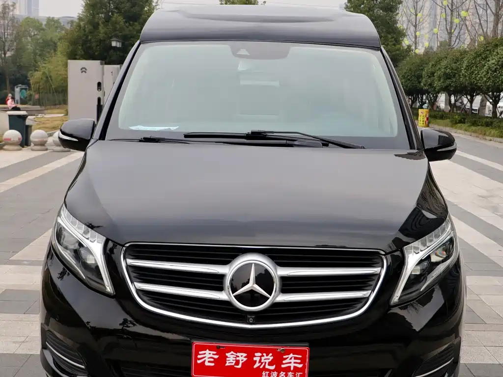 Mercedes-Benz V-Class V 2018 V 260 L Luxury Long Wheelbase VI