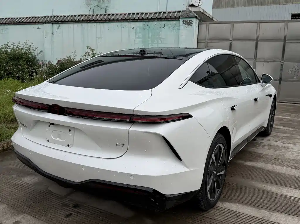 Roewe Feifan F7 — миниатюра 8