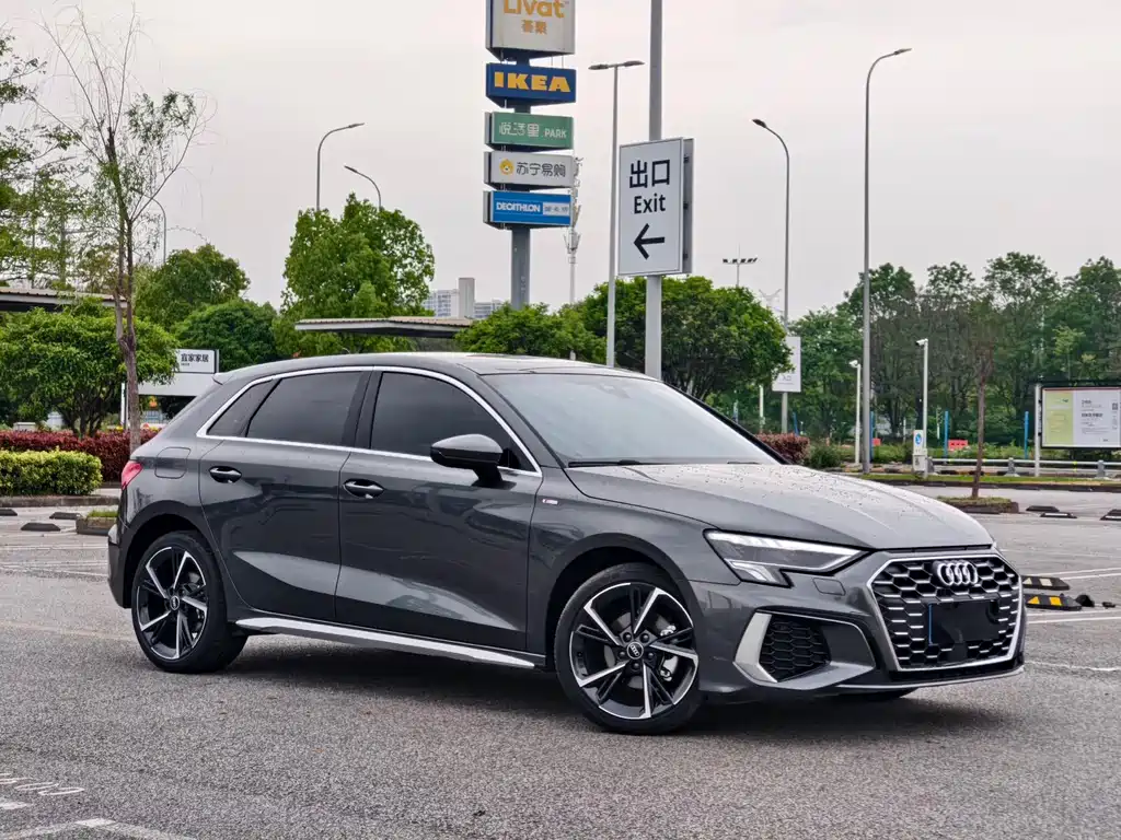 Audi A3 2023 Sportback 35 TFSI Fashion Sport