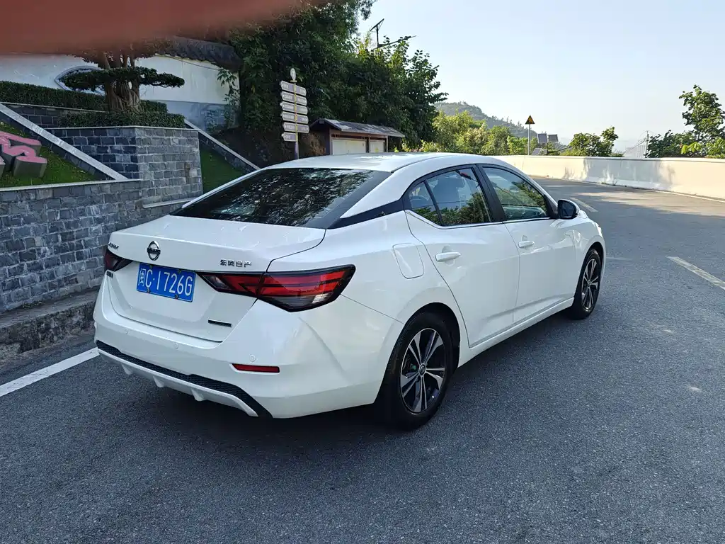 Nissan Sylphy — миниатюра 10