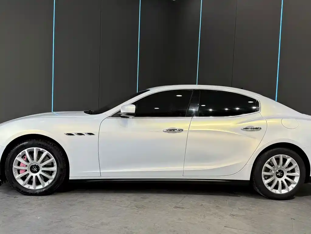 Maserati Ghibli — миниатюра 4