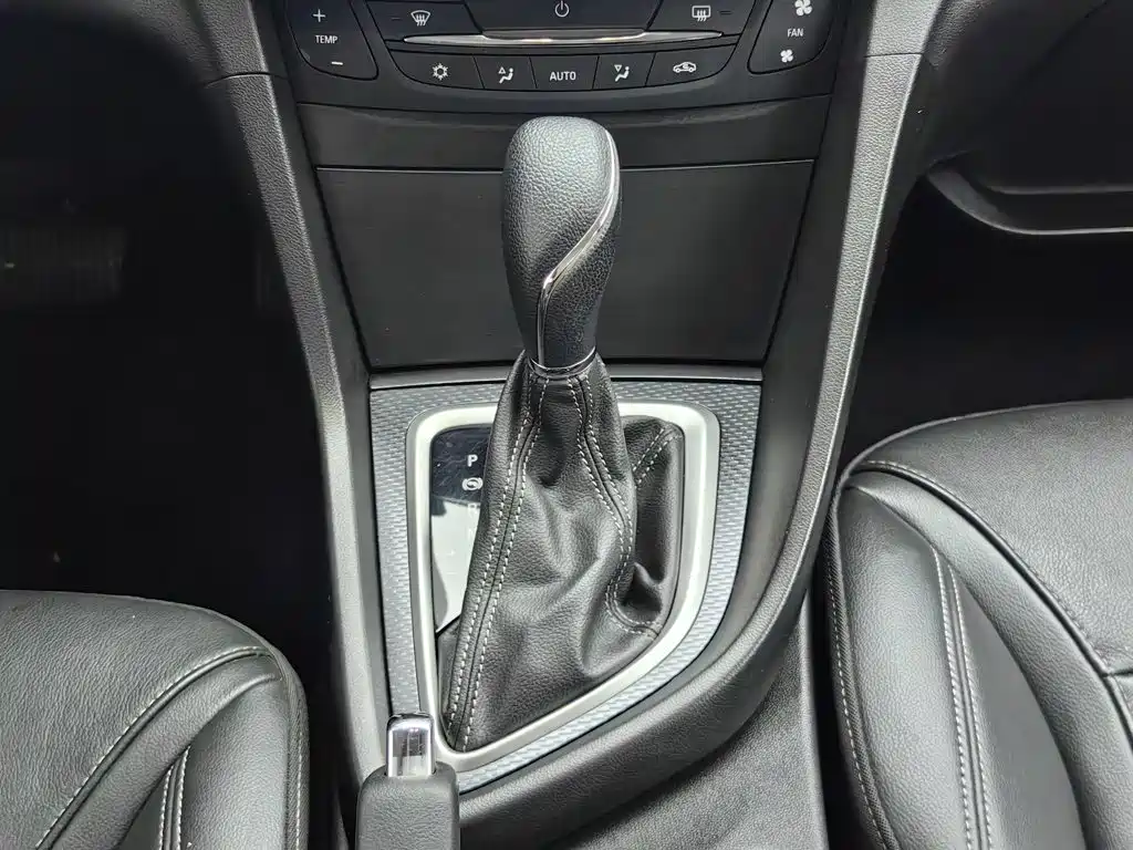 Buick Excelle — миниатюра 13
