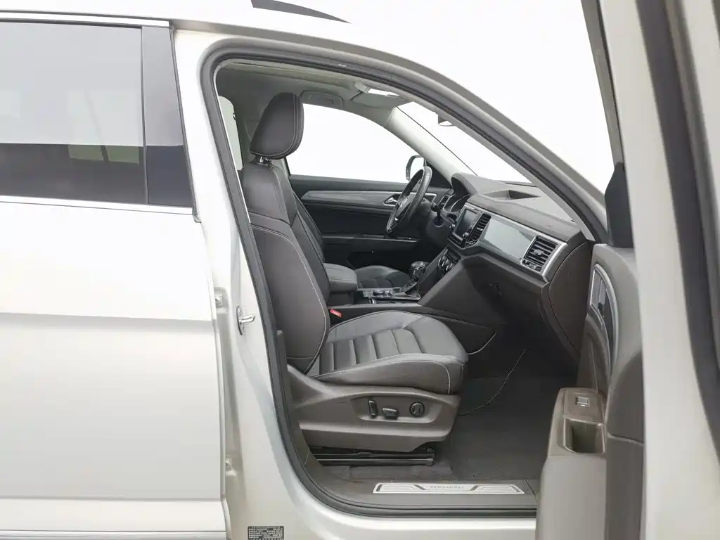 Volkswagen Teramont — миниатюра 23