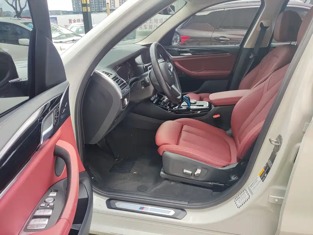 BMW iX3 2022 Lead