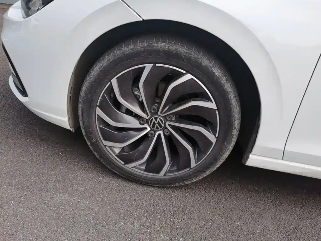 Volkswagen Golf — миниатюра 23