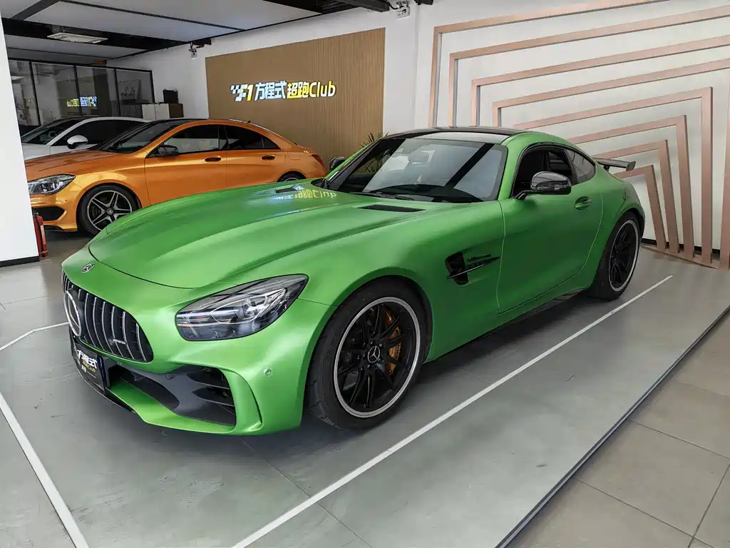 Купить Mercedes-Benz AMG GT