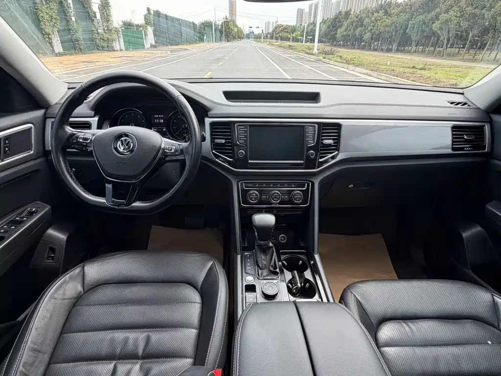 Volkswagen Teramont — миниатюра 9