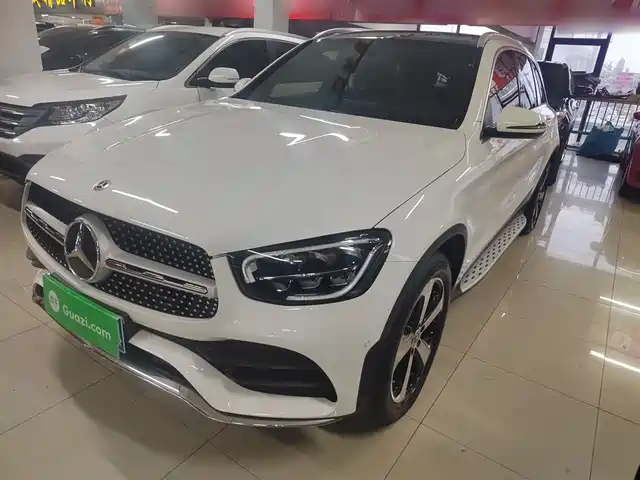 MERCEDES-BENZ GLC