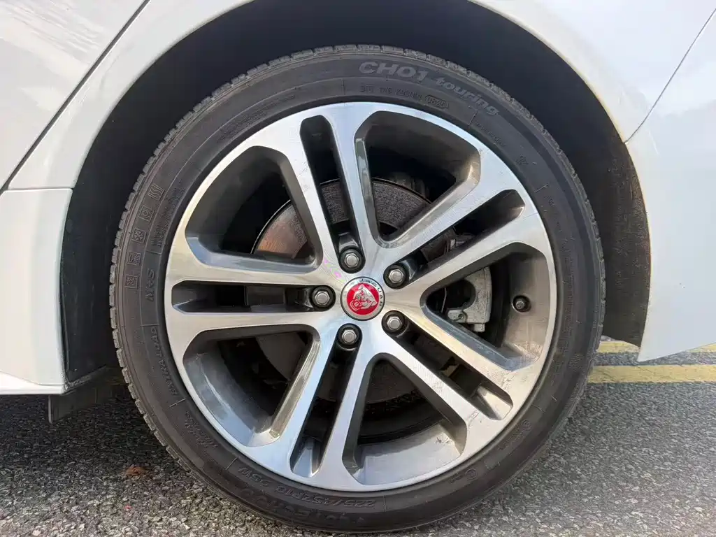 Jaguar XEL — миниатюра 15
