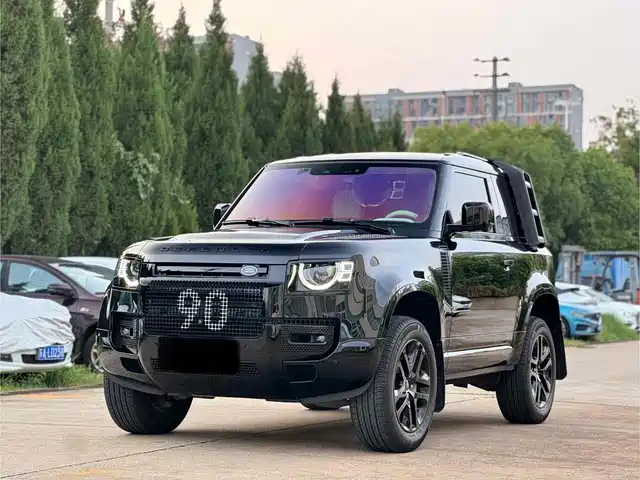 LAND ROVER  DEFENDER