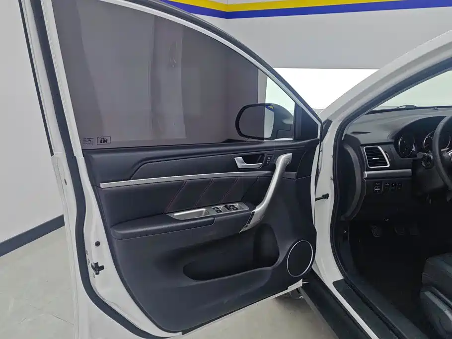 Haval M6 — миниатюра 7