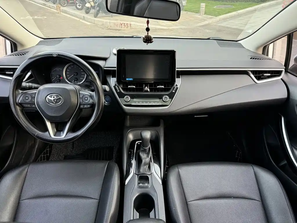Toyota Corolla — миниатюра 8