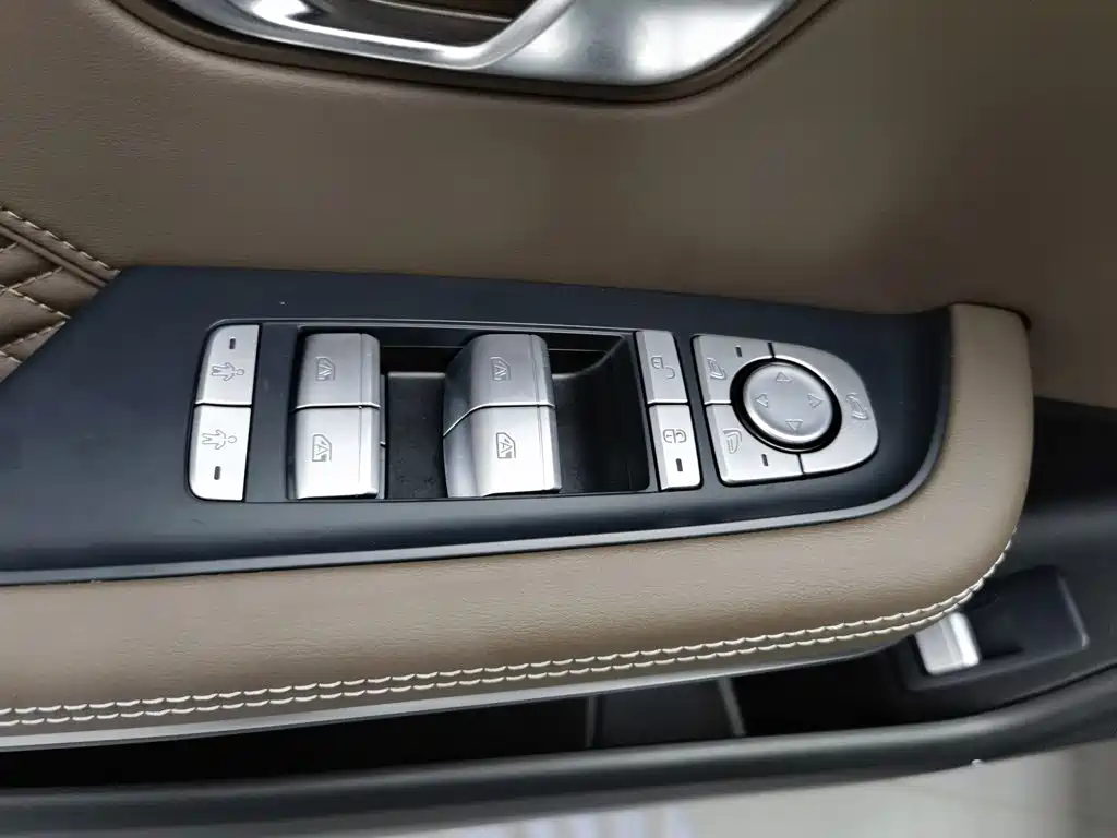 BYD Han 2024 DM-i 121KM Luxury