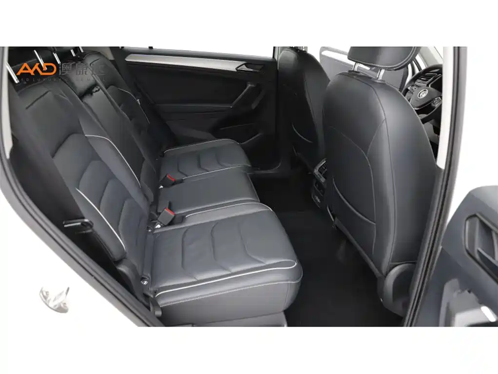 Volkswagen Tiguan L PHEV — миниатюра 8