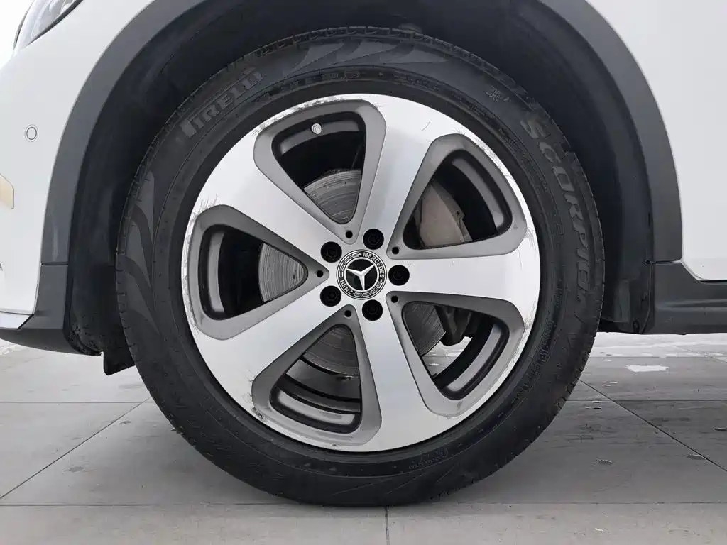 Mercedes-Benz GLC — миниатюра 17