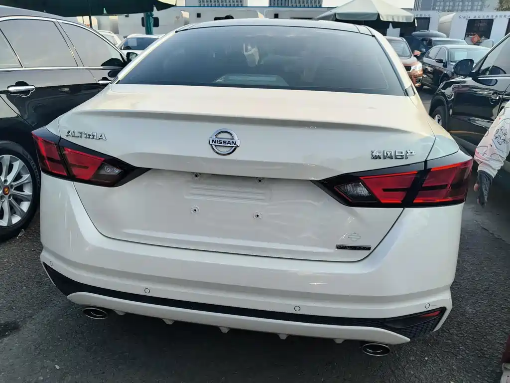 Nissan Teana — миниатюра 4