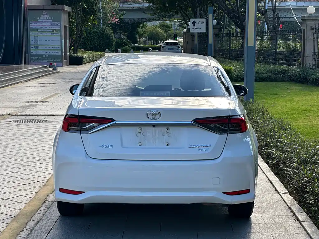 Toyota Corolla — миниатюра 11