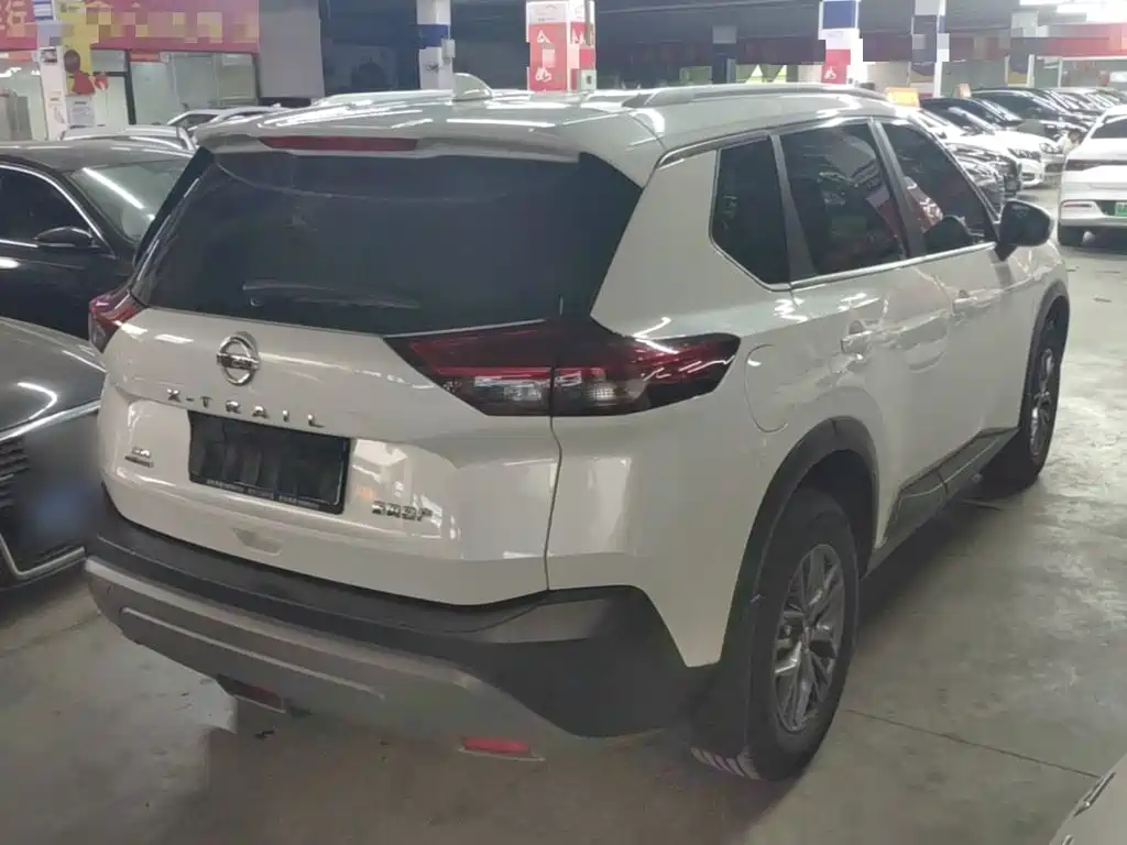 Nissan X-Trail — миниатюра 7