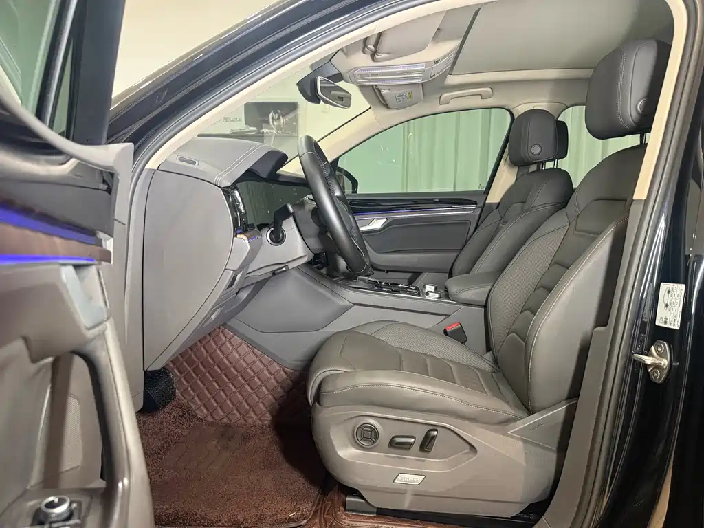 Volkswagen Touareg — миниатюра 16