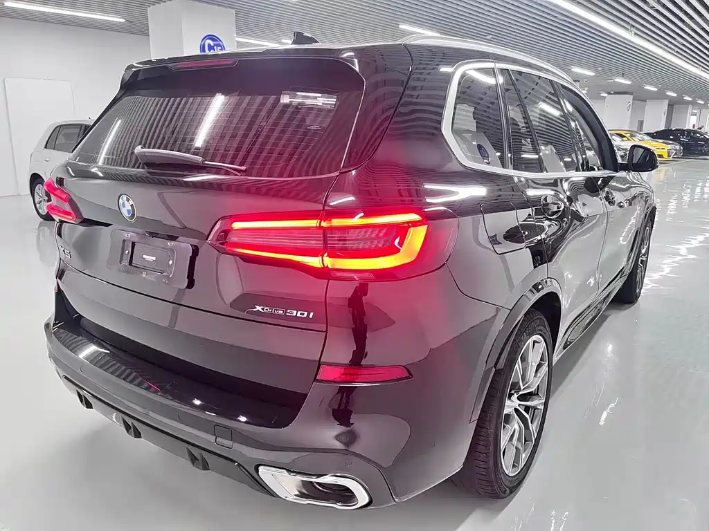 BMW X5 2021 xDrive40i M Sport