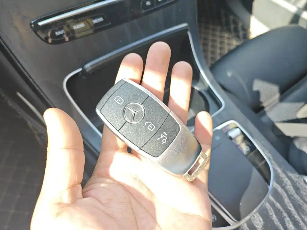 Mercedes-Benz C-Class — миниатюра 12