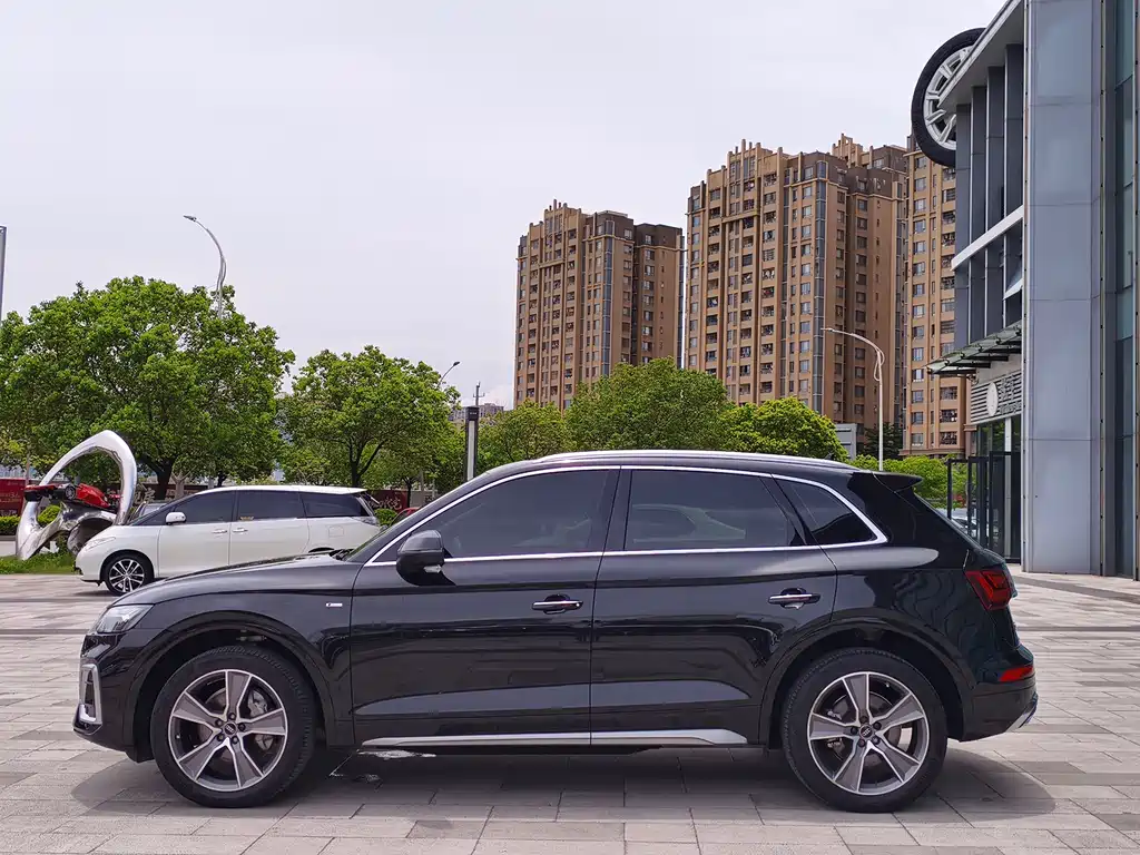 Audi Q5L 2021 45 TFSI Luxury