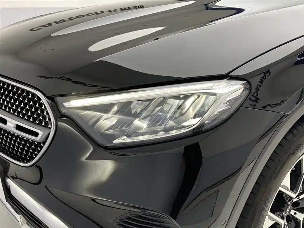 Mercedes-Benz GLC 2024 GLC 260 L 4MATIC 5 мест