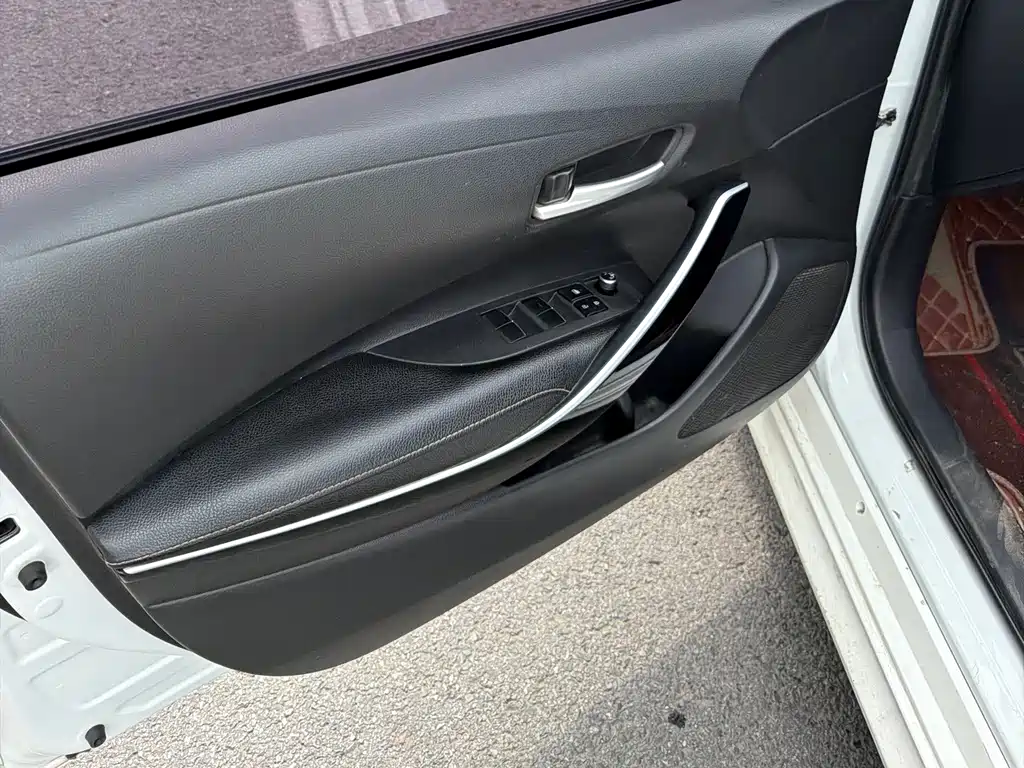 Toyota Corolla Levin 2022 1.8H E-CVT Luxury