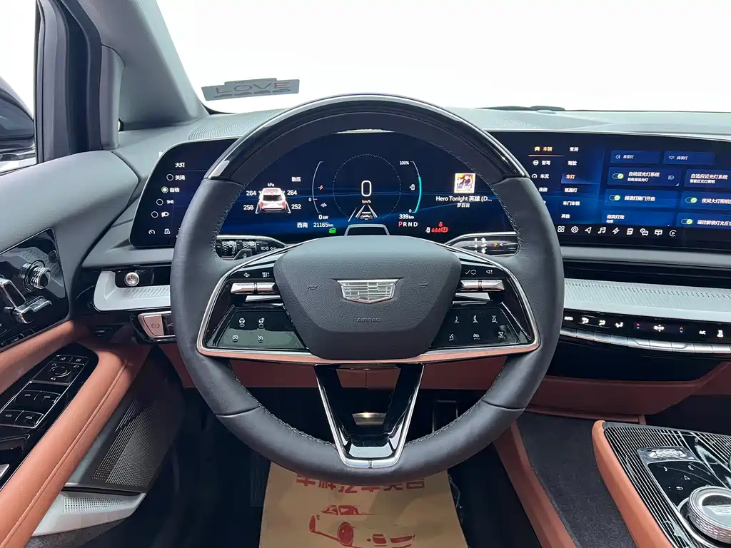 Cadillac IQ — миниатюра 8