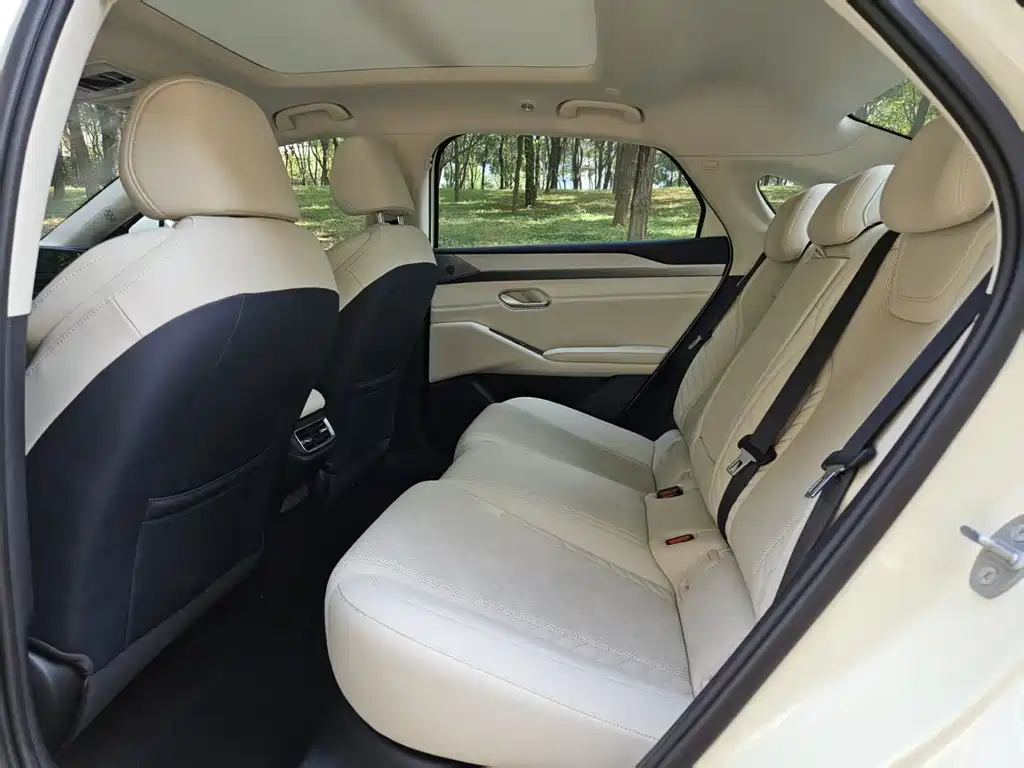 BYD Qin L — миниатюра 9
