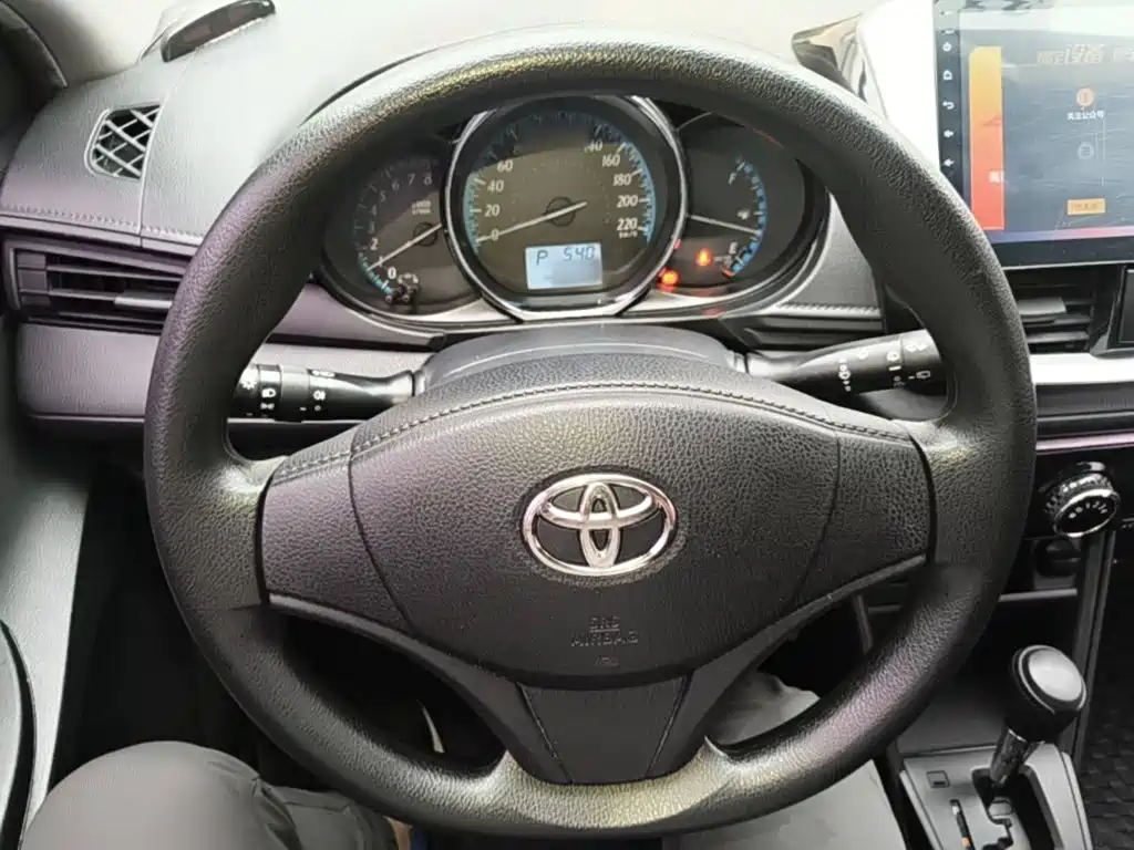 Toyota Yaris L — миниатюра 11