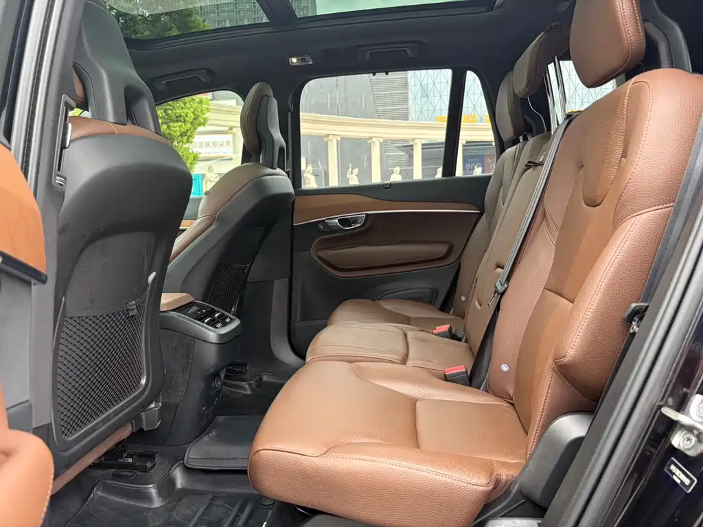 Volvo XC90 — миниатюра 13