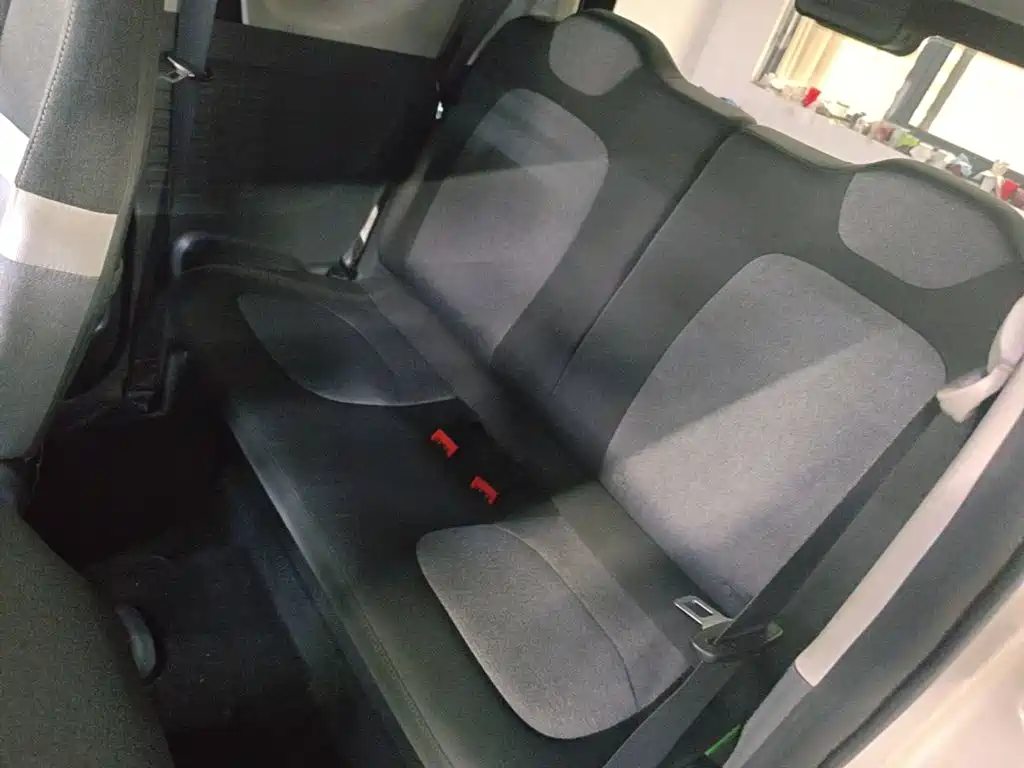 Wuling MINIEV — миниатюра 17