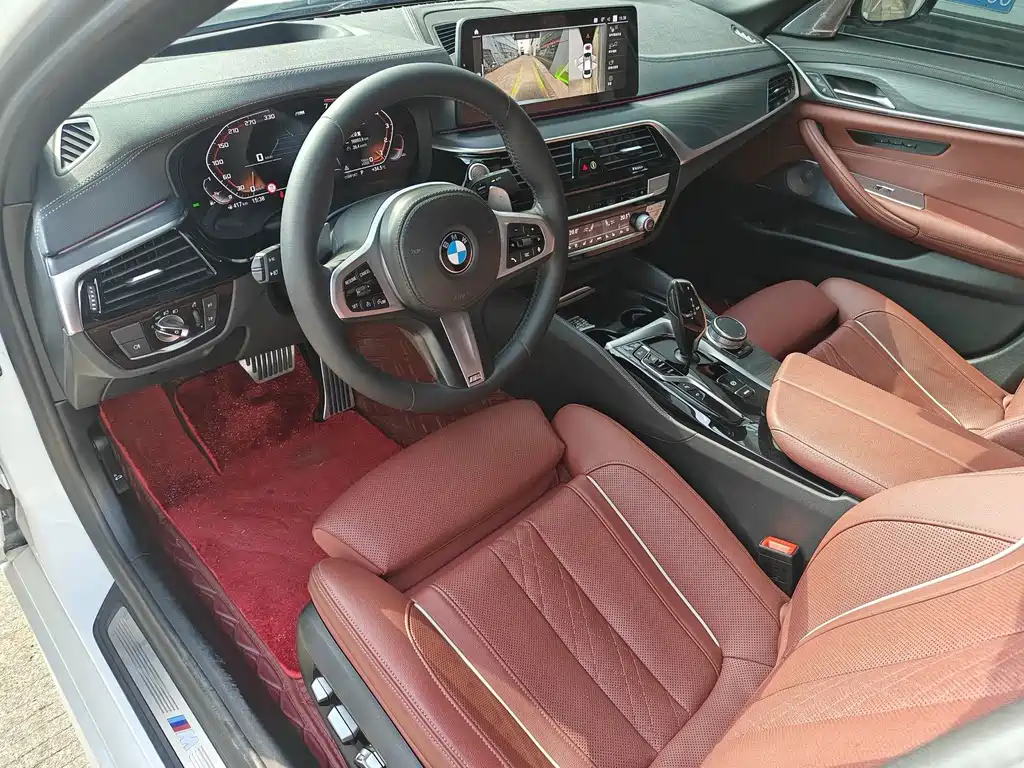 BMW 5 Series — миниатюра 7