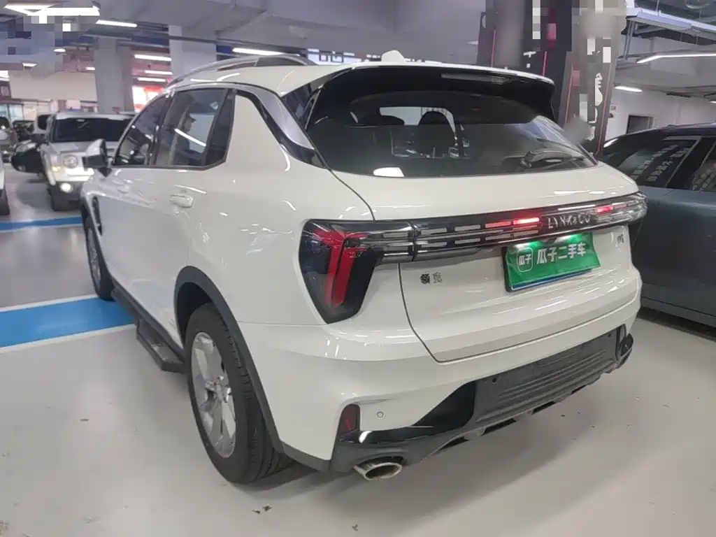 Lynk & Co 01 — миниатюра 5