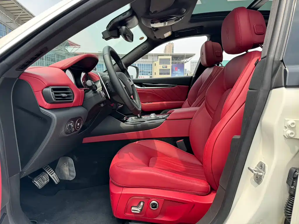 Maserati Levante 2023 2.0T GT