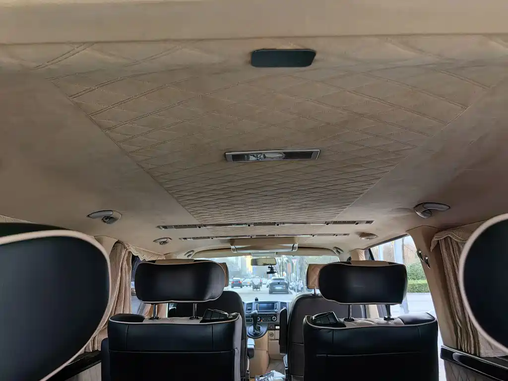 Volkswagen Caravelle 2015 2.0TSI Comfort
