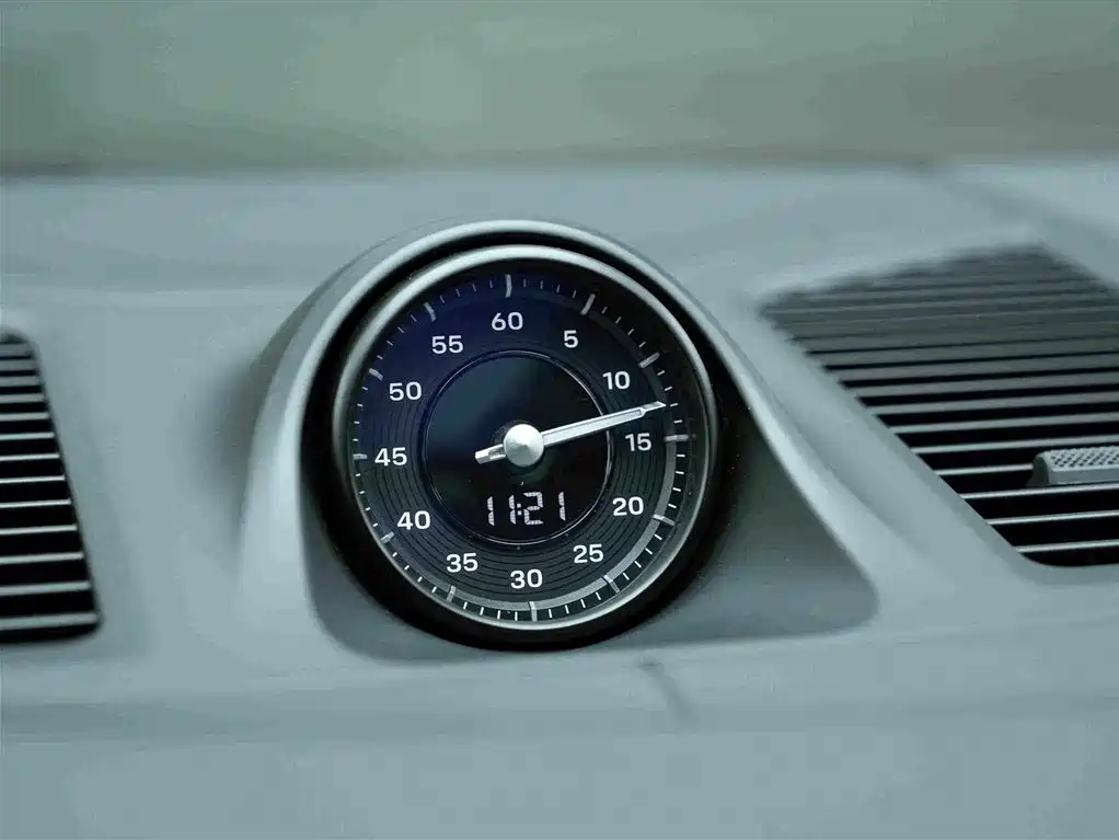Porsche Cayenne — миниатюра 18