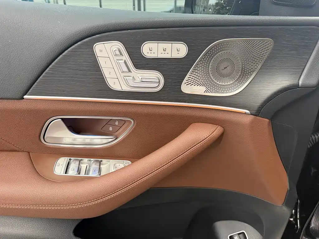 Mercedes-Benz GLE (Import) — миниатюра 5