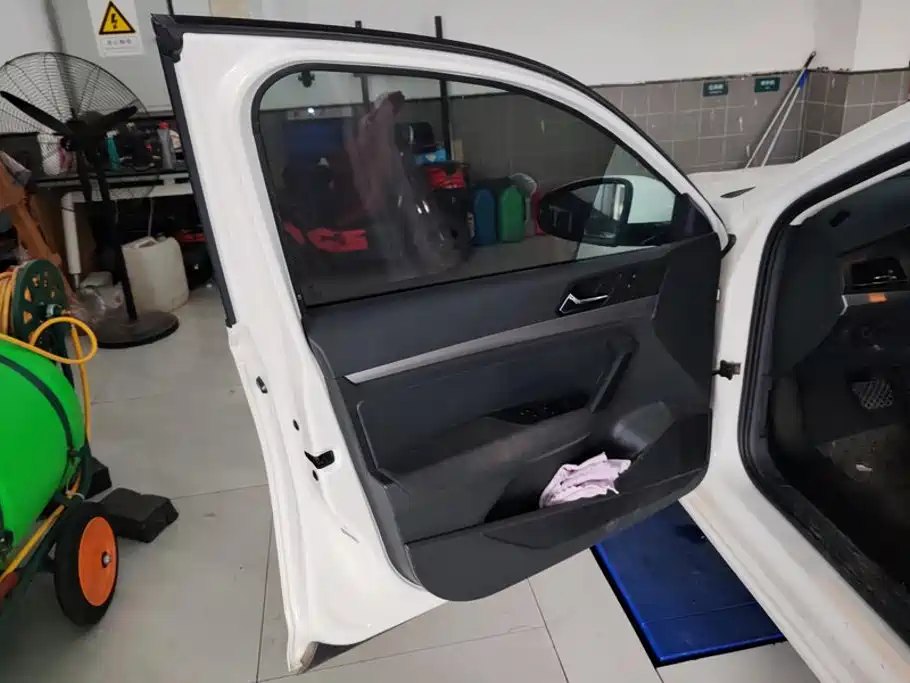 Volkswagen Lavida — миниатюра 7