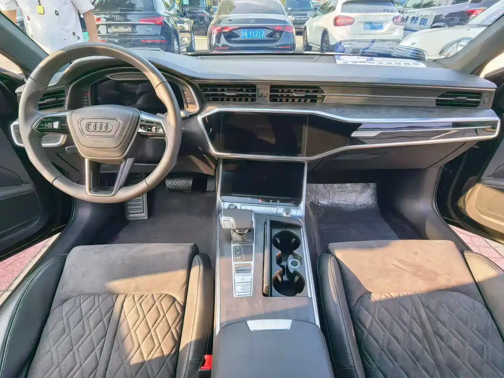 Audi A6L — миниатюра 4