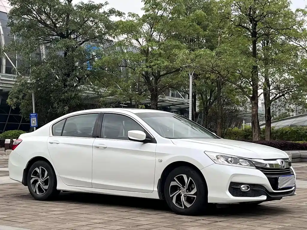 Honda Accord — миниатюра 3