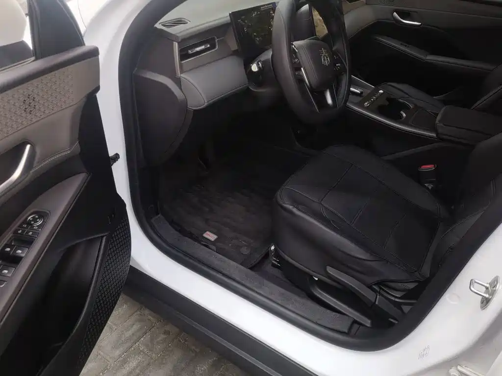 BYD Qin PLUS — миниатюра 12