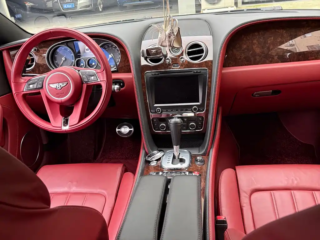 Bentley Continental — миниатюра 4