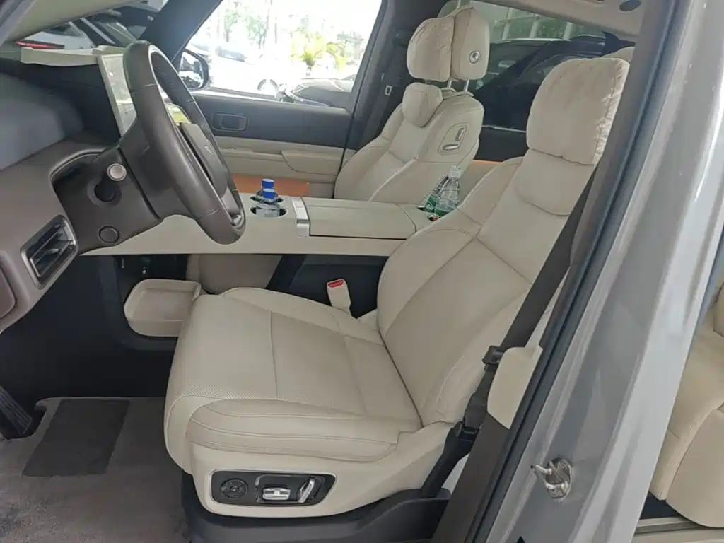 Li Auto Li MEGA — миниатюра 15