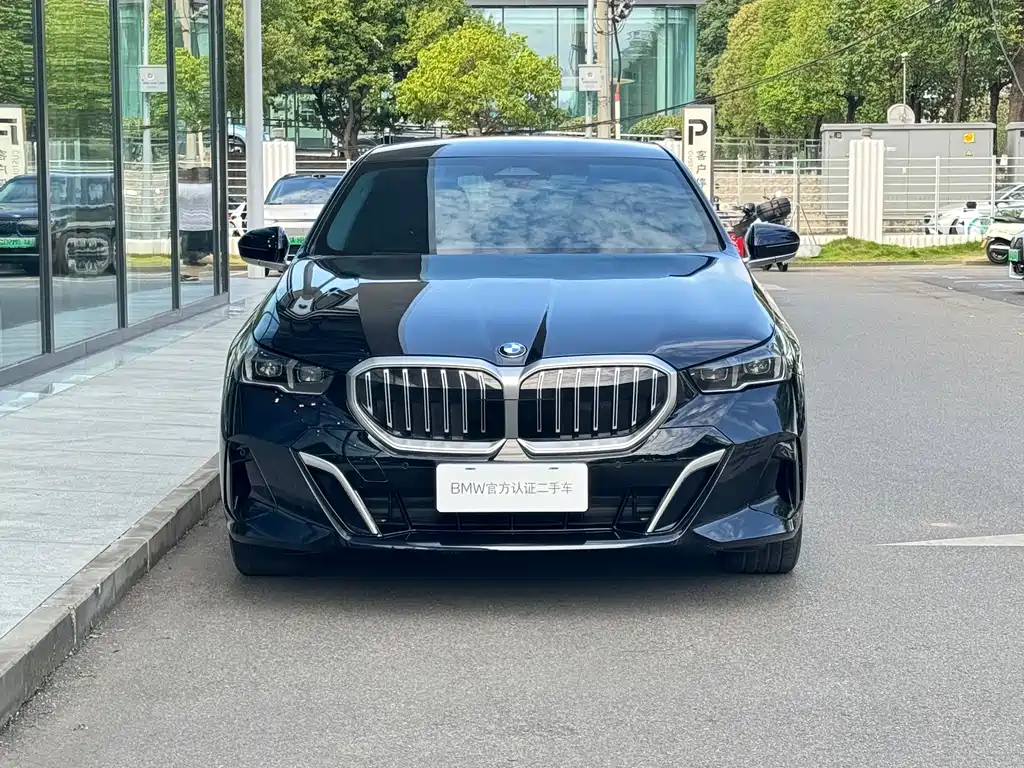 BMW 5 Series 5 2024 525Li M Sport