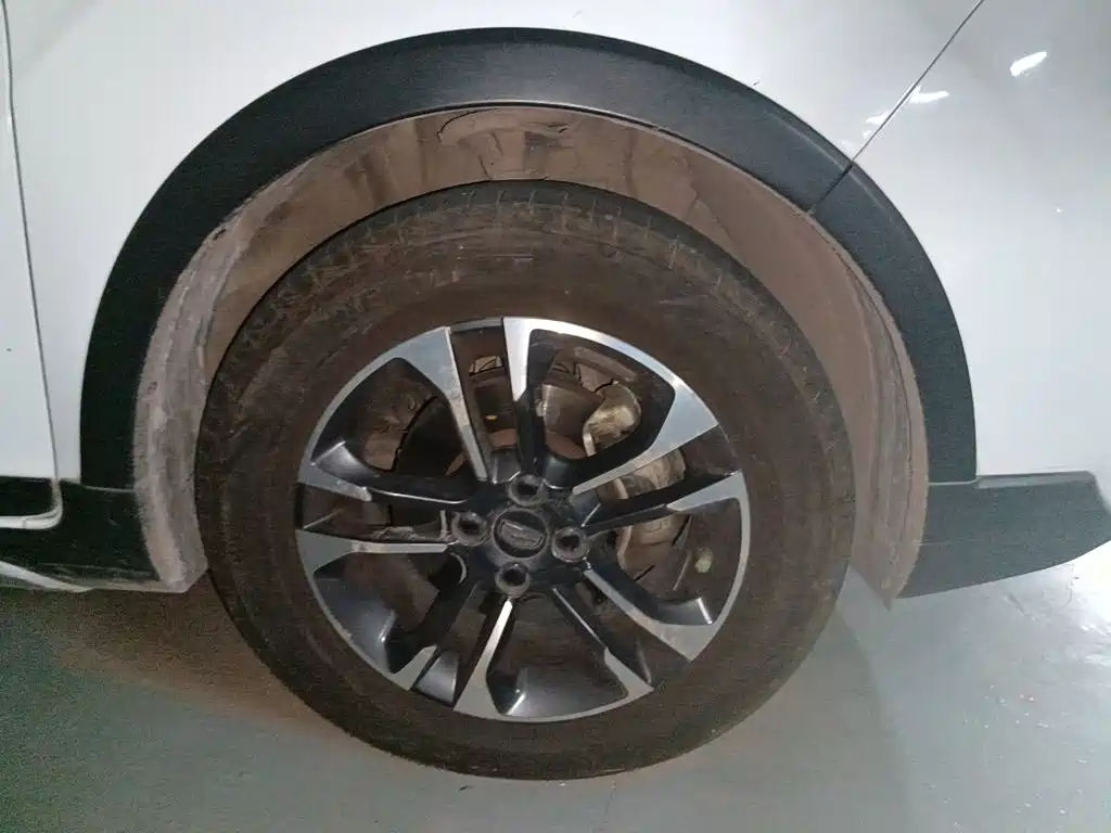 Geely Vision X3 — миниатюра 24