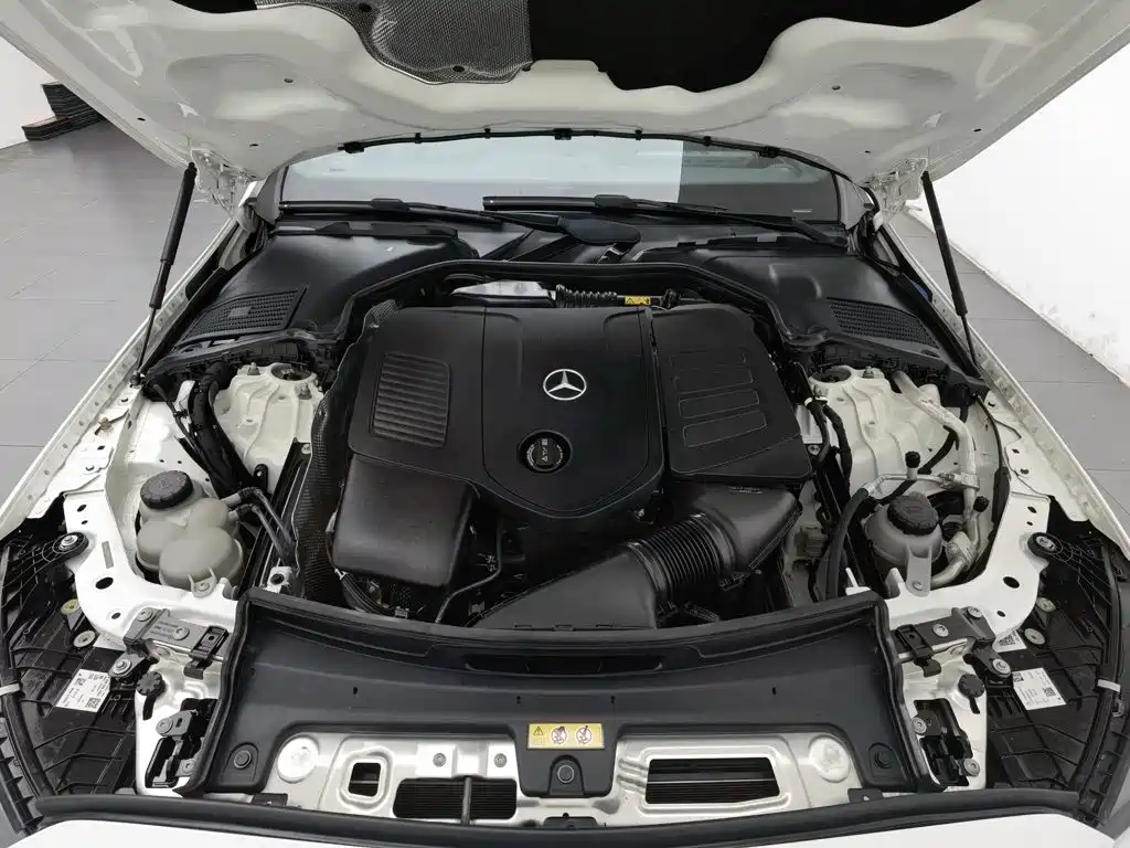 Mercedes-Benz C-Class — миниатюра 6